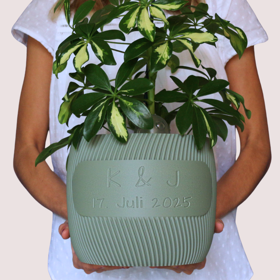 Blumentopf groß, Blumentopf modern, designer Blumentopf, Hochzeitsgeschenk, Geburtstagsgeschenk, Pflanzen, Übertopf groß, Blumentopf groß personalisiert, personalisierter Blumentopf, Blumentopf groß personalisiert. Blumentopf Twista personalisiert